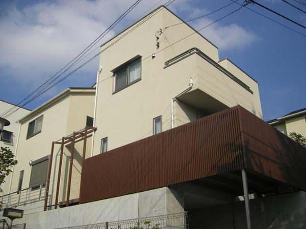 Local appearance photo. Local (10 May 2013) Shooting