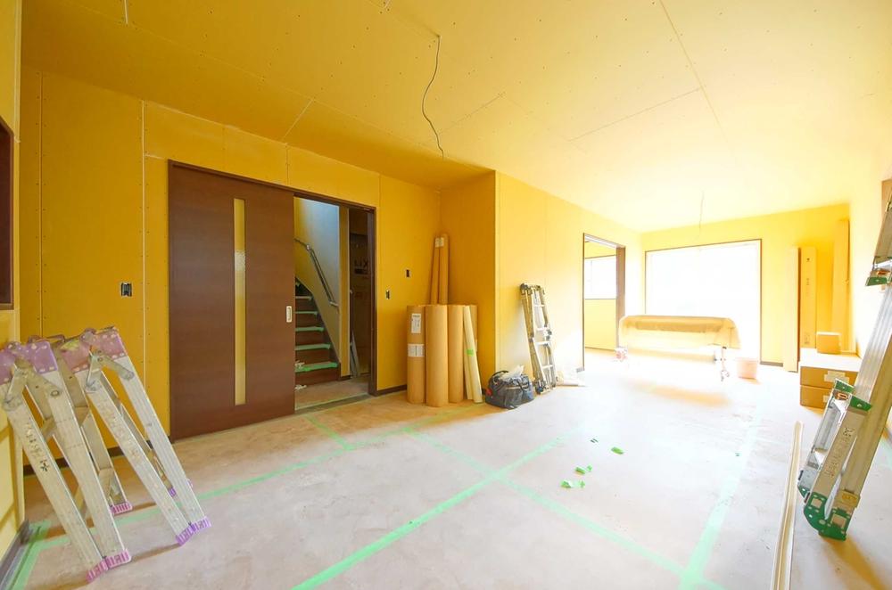 Living. Indoor (11 May 2013) Shooting, Easy-to-use is a good living.