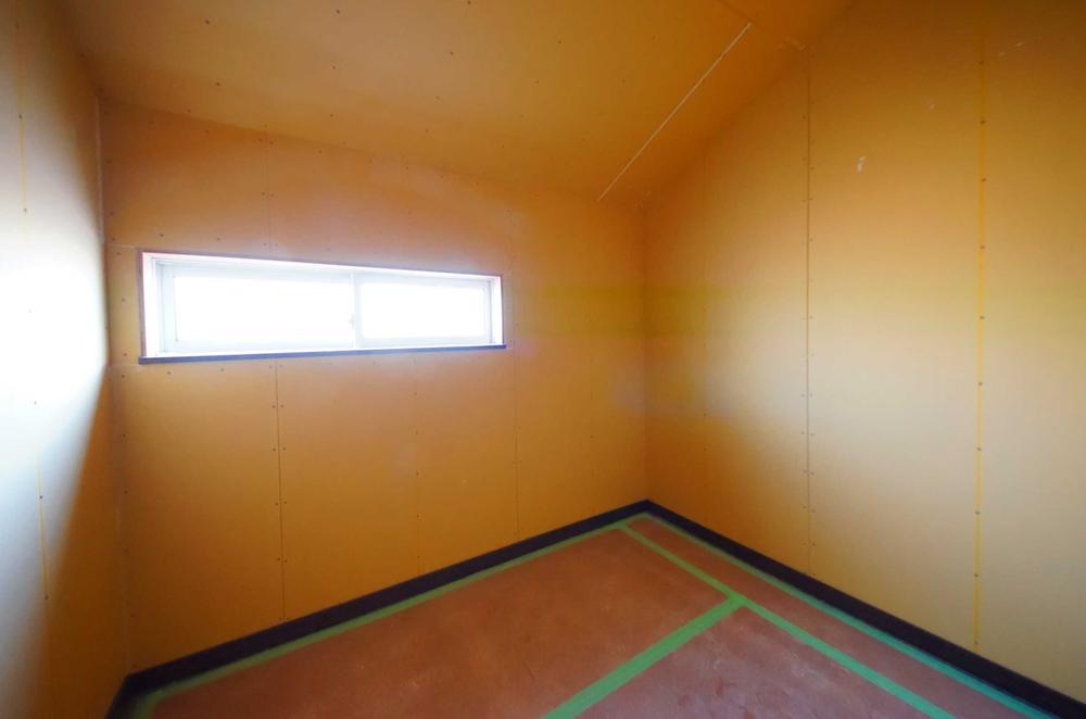 Receipt. Indoor (11 May 2013) Shooting, It is a storeroom of about 2.5 quires.