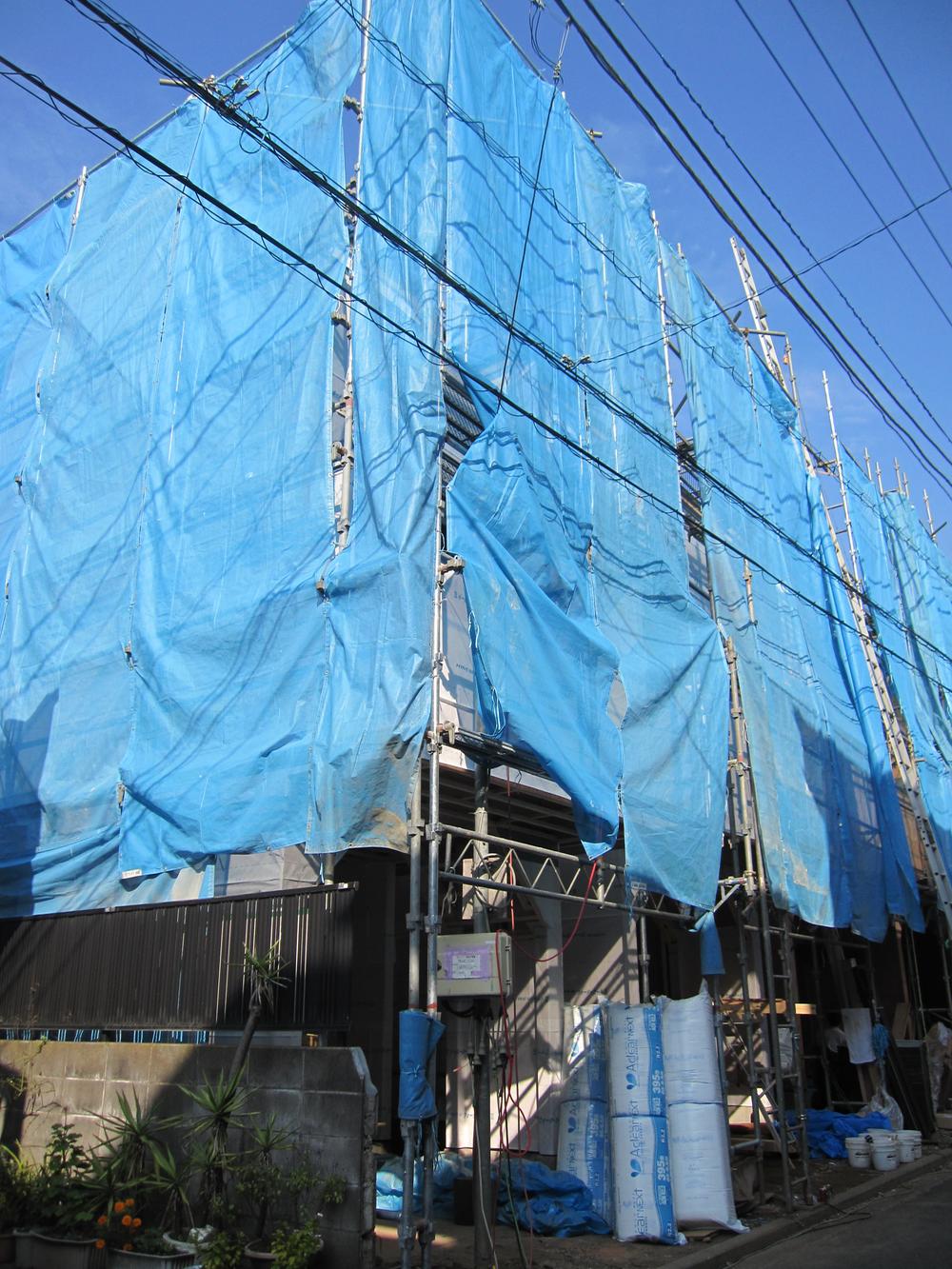 Local appearance photo. Local (11 May 2013) Shooting