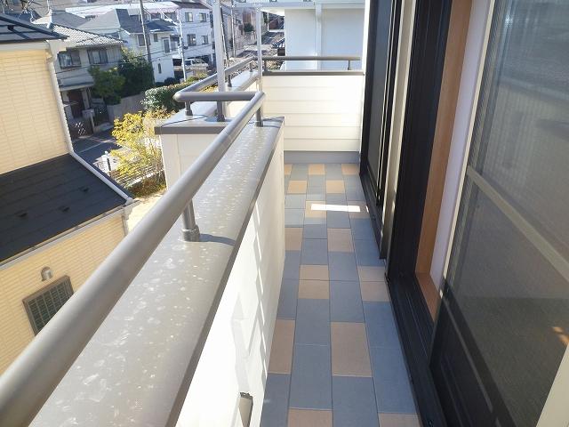 Balcony. Local (January 29, 2013) Shooting