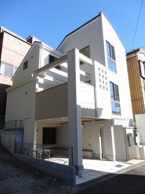 Local appearance photo. The site (December 2013) Shooting