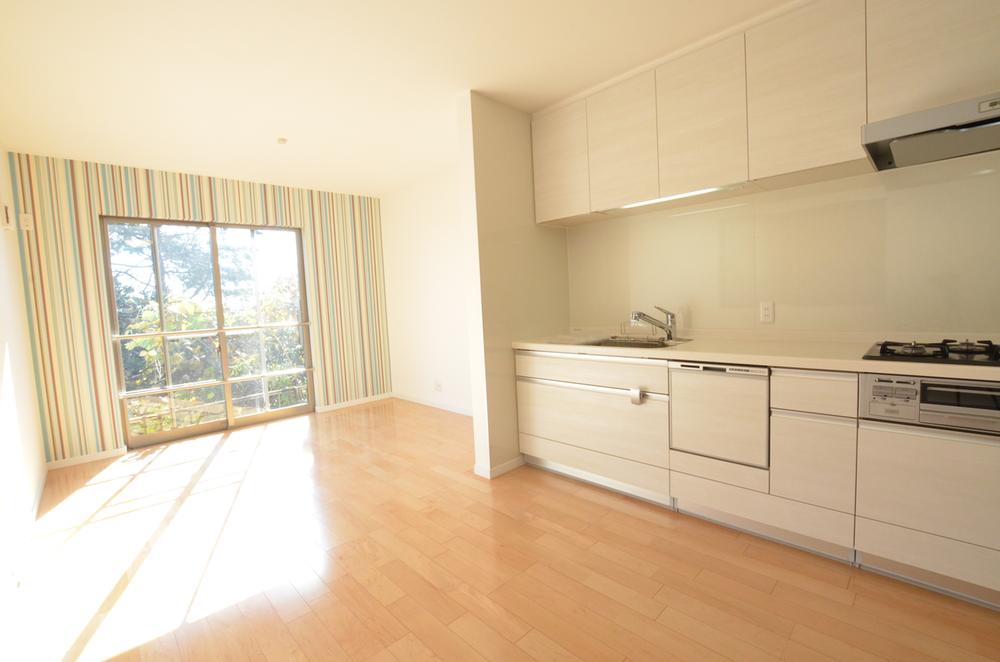 Living. Day is good!