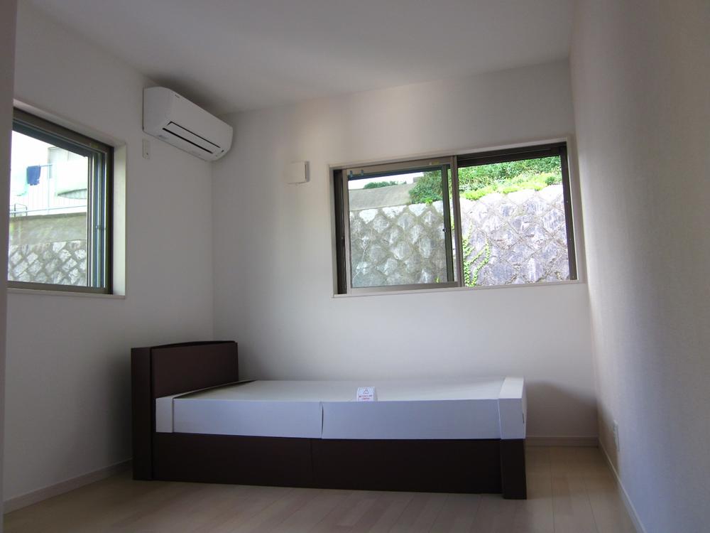 Non-living room. Indoor (10 May 2013) Shooting