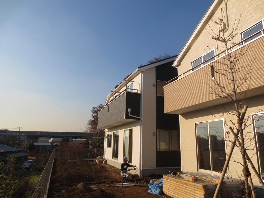 Local appearance photo. Local (12 May 2013) Shooting