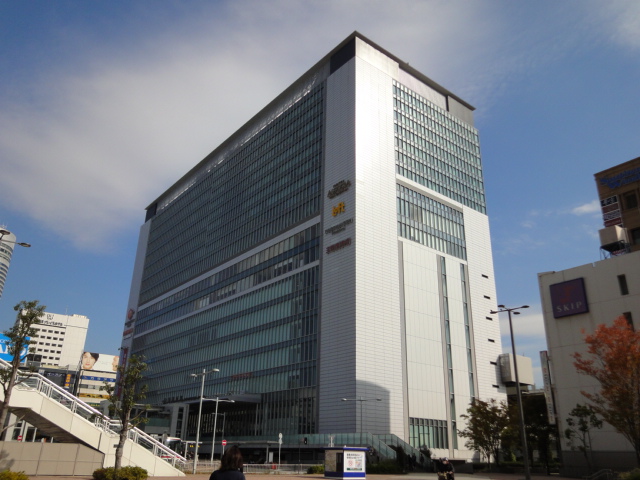 Home center. Bic Shin-Yokohama store up (home improvement) 500m