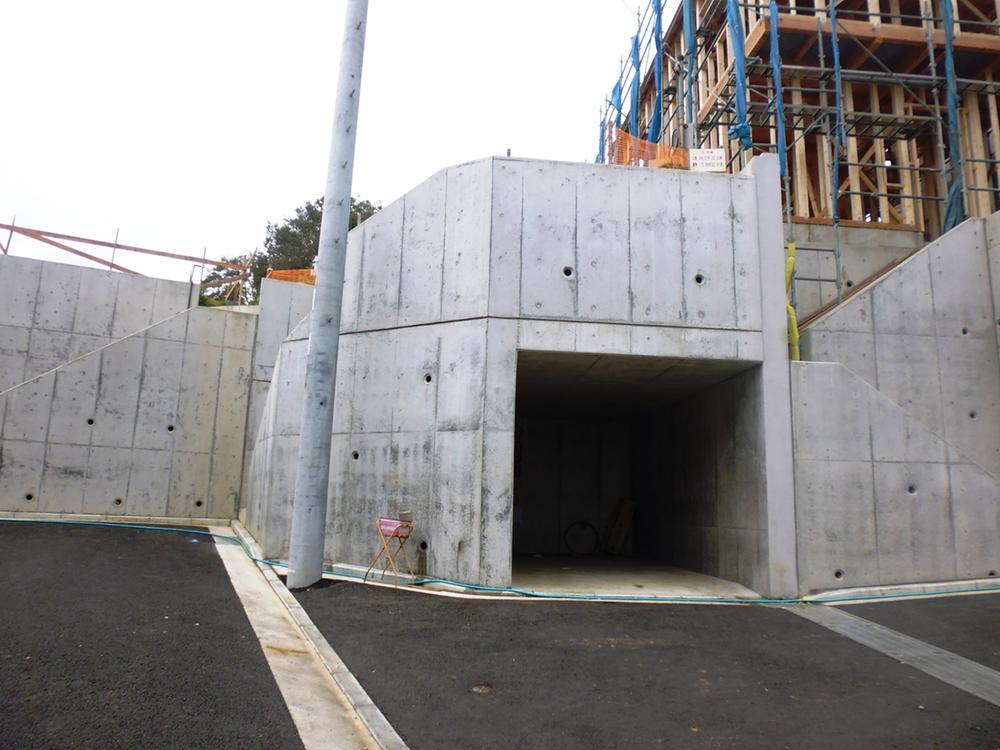 Local appearance photo. Local shooting