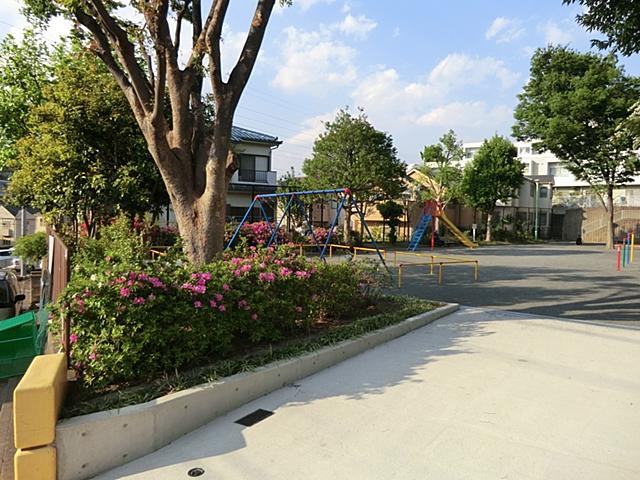 park. Morooka Uchikoshi 430m to the second park