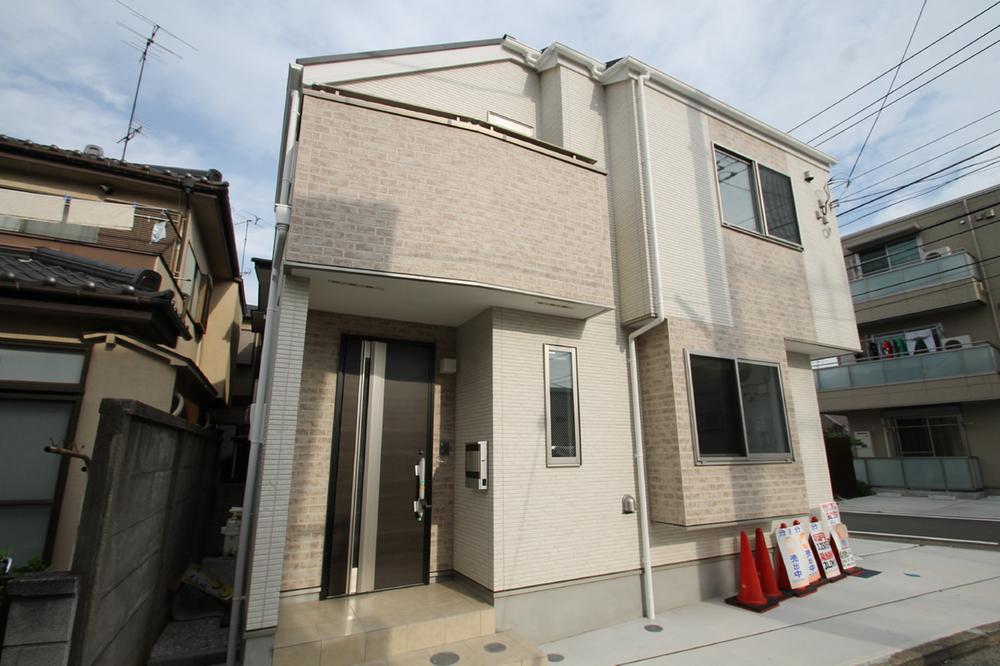 Local appearance photo