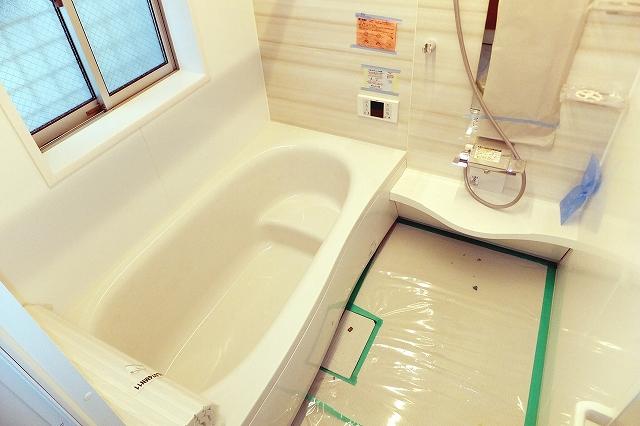 Bathroom. 1 Building room (December 13, 2013) Shooting