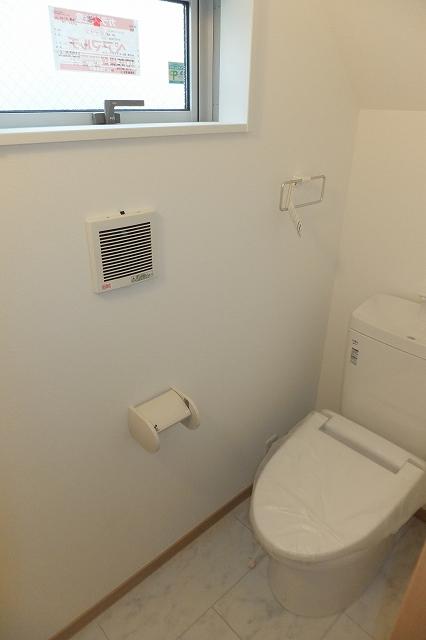 Toilet. 1 Building room (December 13, 2013) Shooting