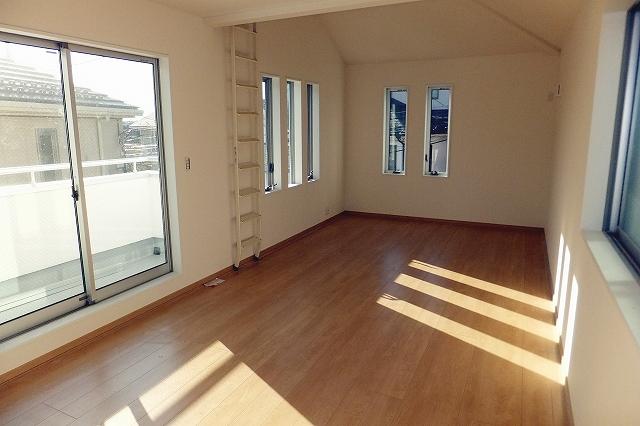 Living. Because it is a living room with a gradient ceiling part is the overhead space open ☆ 1 Building room (December 13, 2013) Shooting