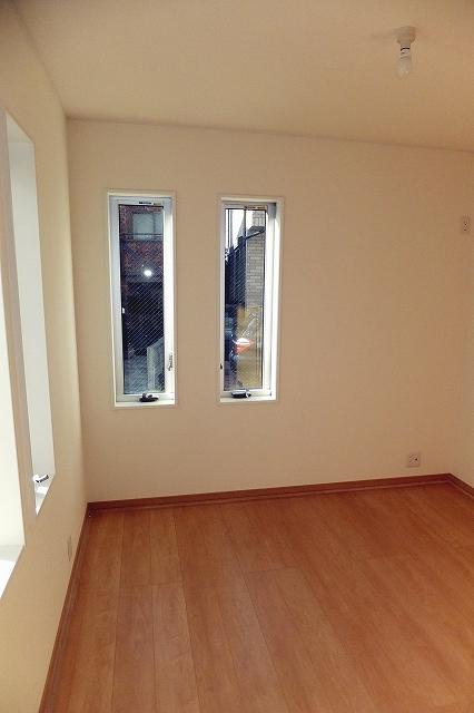 Non-living room. 1 Building room (December 13, 2013) Shooting