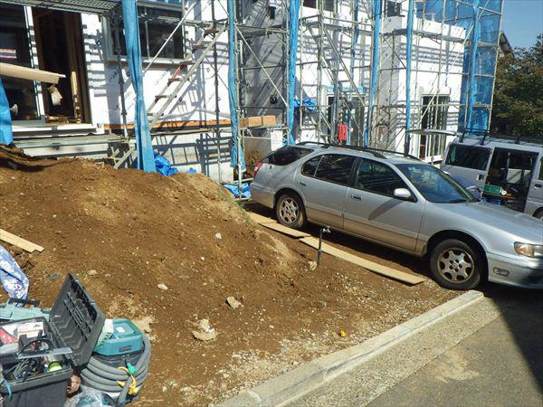 Local appearance photo. Local parking space