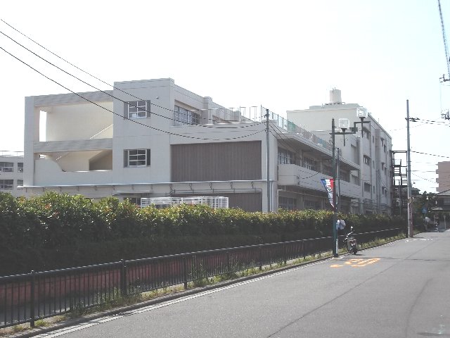 Primary school. 390m to Yokohama Municipal Tsunashima elementary school (elementary school)