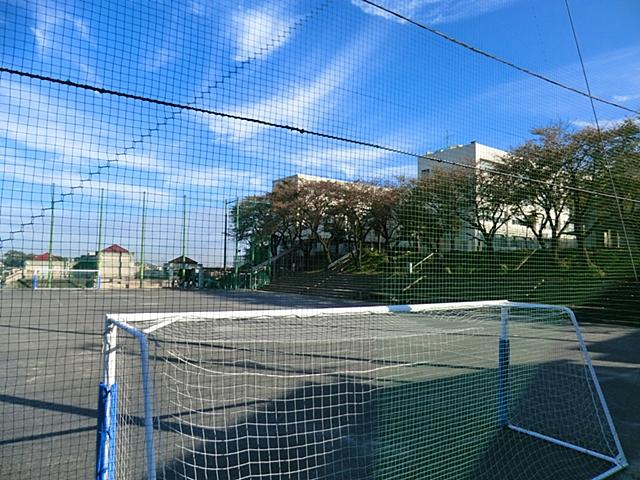 Junior high school. 620m to Yokohama Municipal Shirosato Junior High School
