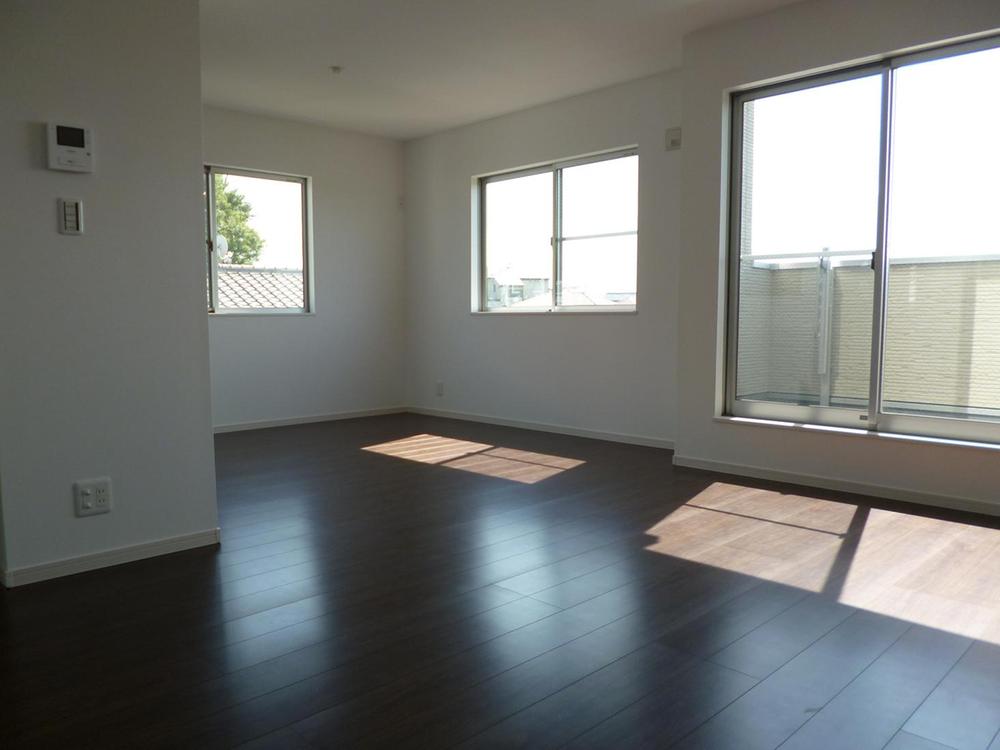 Living. 4 Building LDK