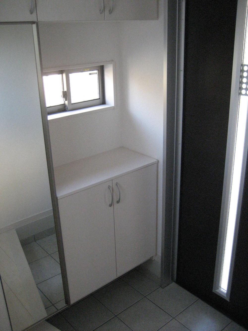 Entrance. Indoor (12 May 2013) Shooting