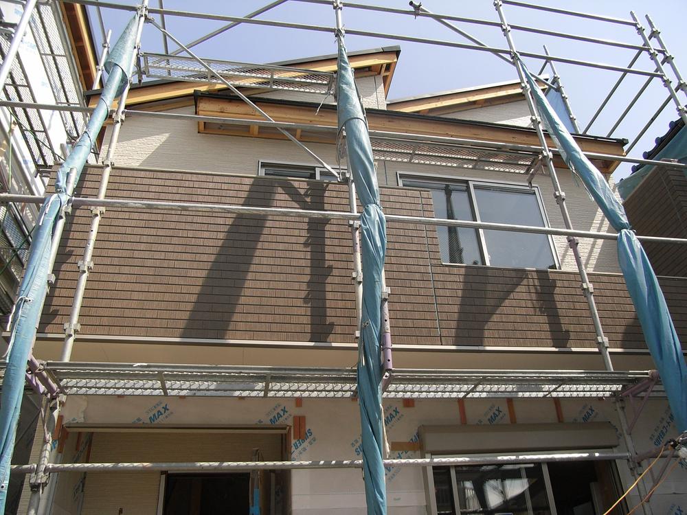 Local appearance photo. Because it faces the south-facing road sunny! C Building: local (09 May 2013) Shooting