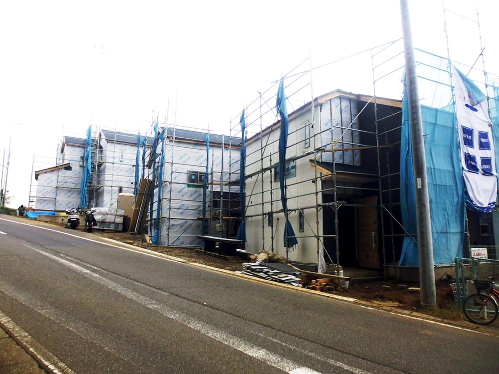 Local appearance photo. Local shooting