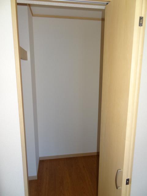 Receipt. Indoor shooting