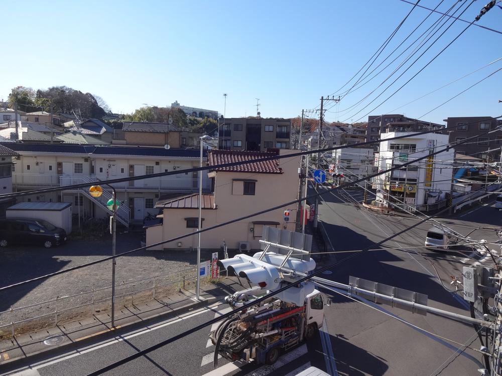 View photos from the dwelling unit. View from the site (November 2013) Shooting