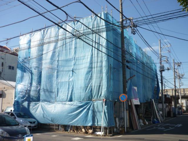 Local appearance photo. Local (12 May 2013) Shooting