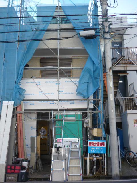 Local appearance photo. Local (12 May 2013) Shooting