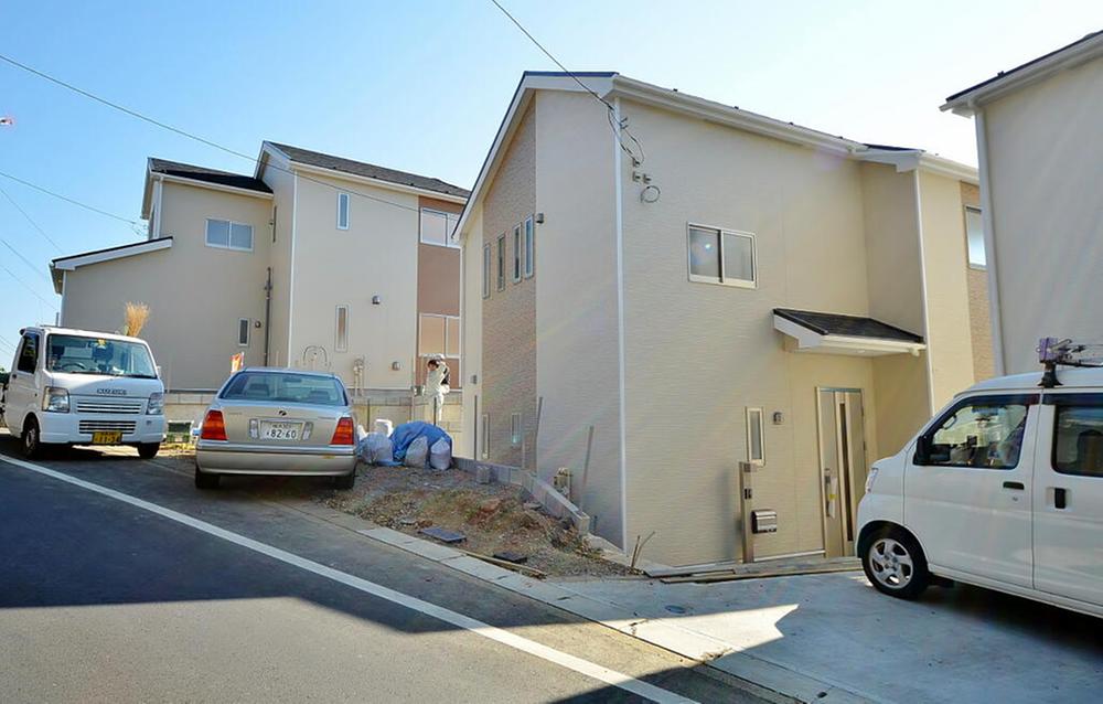 Local appearance photo