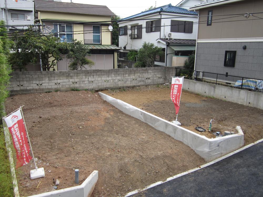 Local photos, including front road. Local (September 2013) Shooting