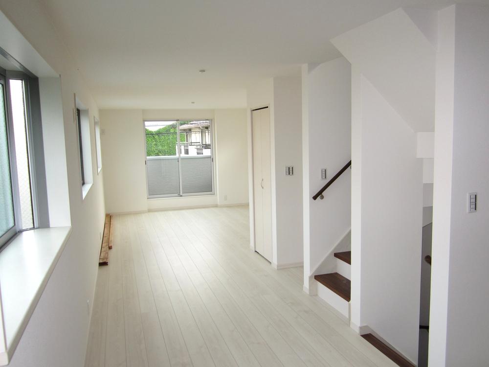 Other. Living example of construction - the property is counter kitchen