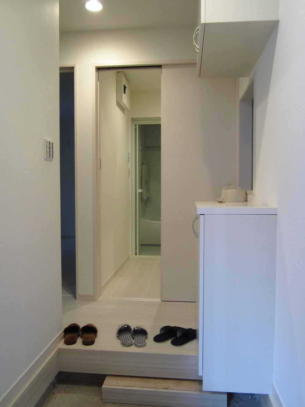 Entrance. Entrance (the company construction cases)