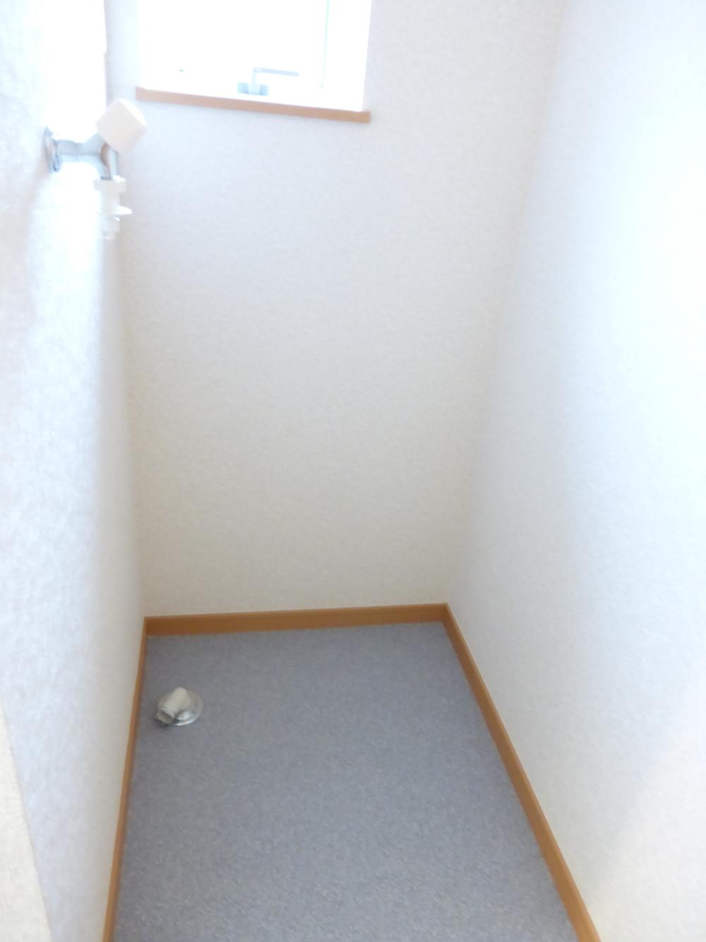 Other introspection. 1 Building Indoor Laundry Storage (December 9, 2013) Shooting