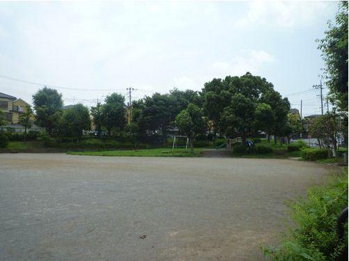 park. Small desk-cho, 280m to the third park