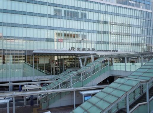 station. 600m from JR Shin-Yokohama Station