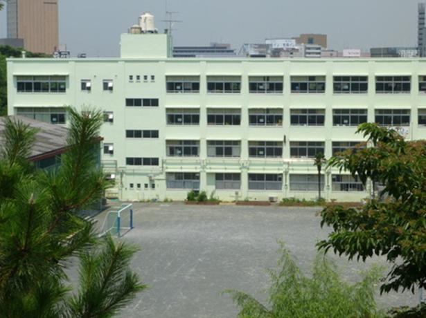 Primary school. 859m to Yokohama Municipal Shinoharanishi Elementary School