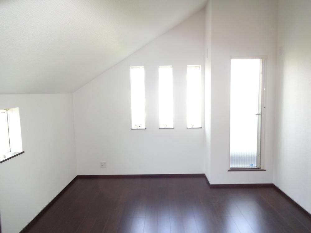 Non-living room. Indoor (05 May 2013) Shooting