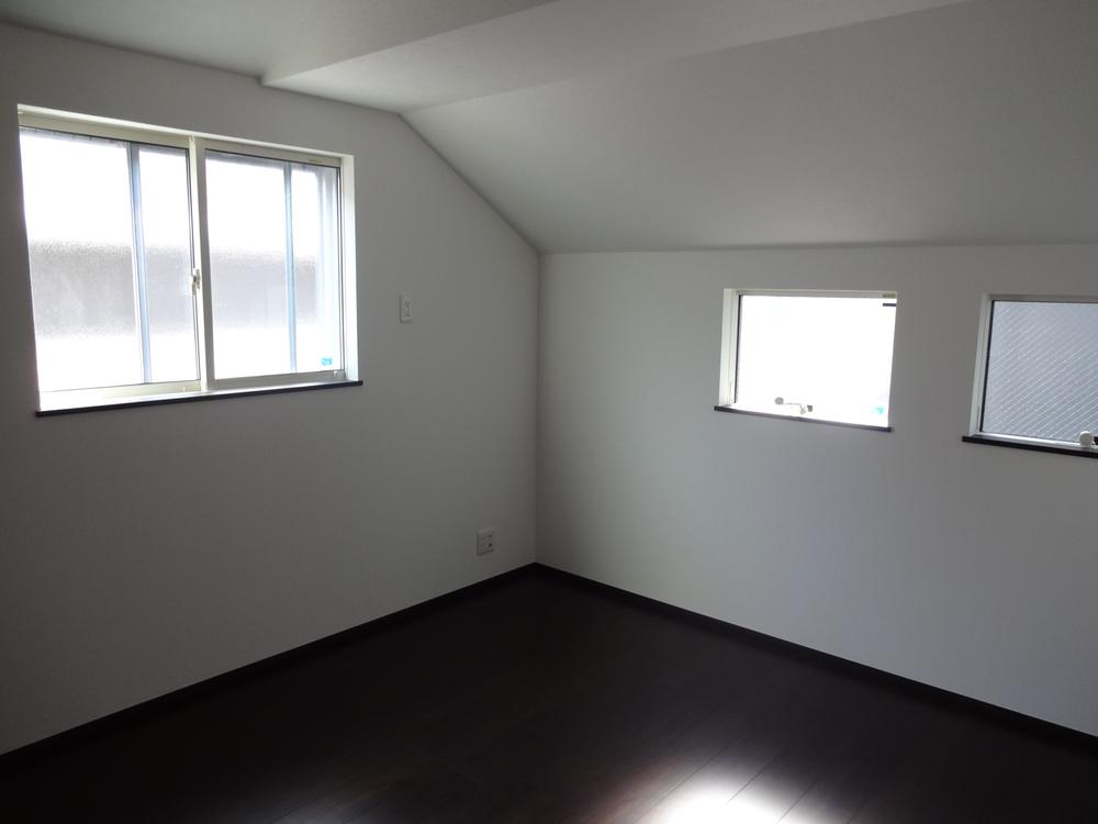 Non-living room. Indoor (05 May 2013) Shooting