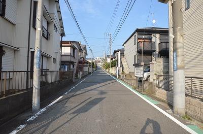 Local photos, including front road. Local (11 May 2013) Shooting