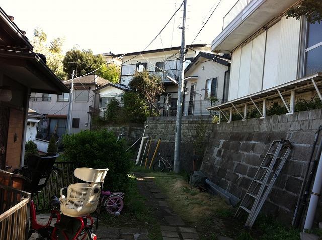 Local photos, including front road. Local (04 May 2013) Shooting