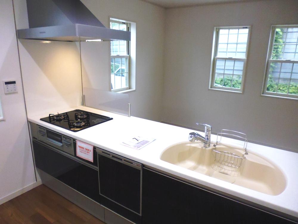 Kitchen. A feeling of opening for a full-open