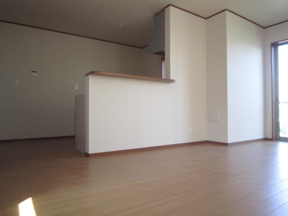 Same specifications photos (living). Same specifications