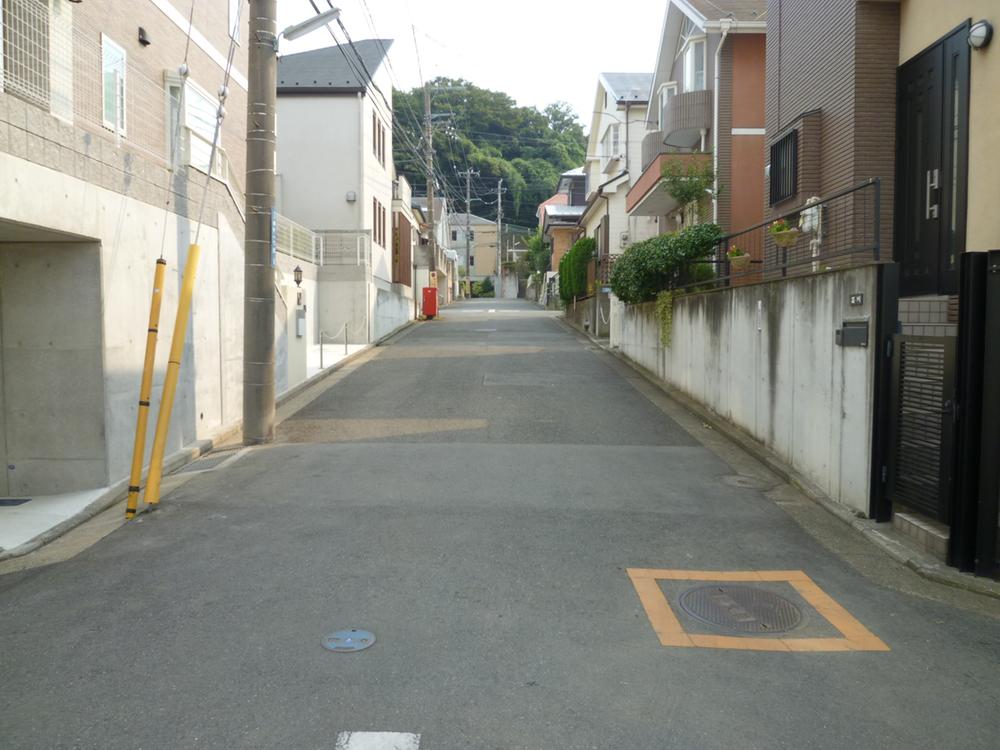 Local photos, including front road. Local (September 2013) Shooting