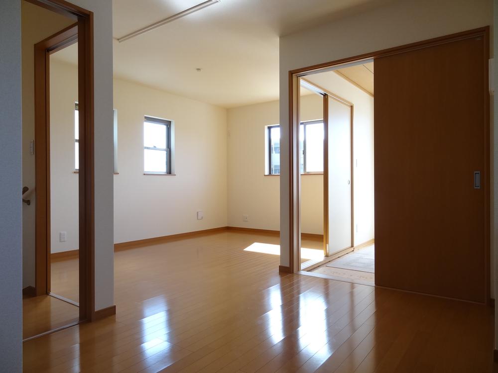 Living. Living (B Building)