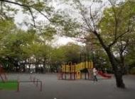 park. 440m until Tsunashima park