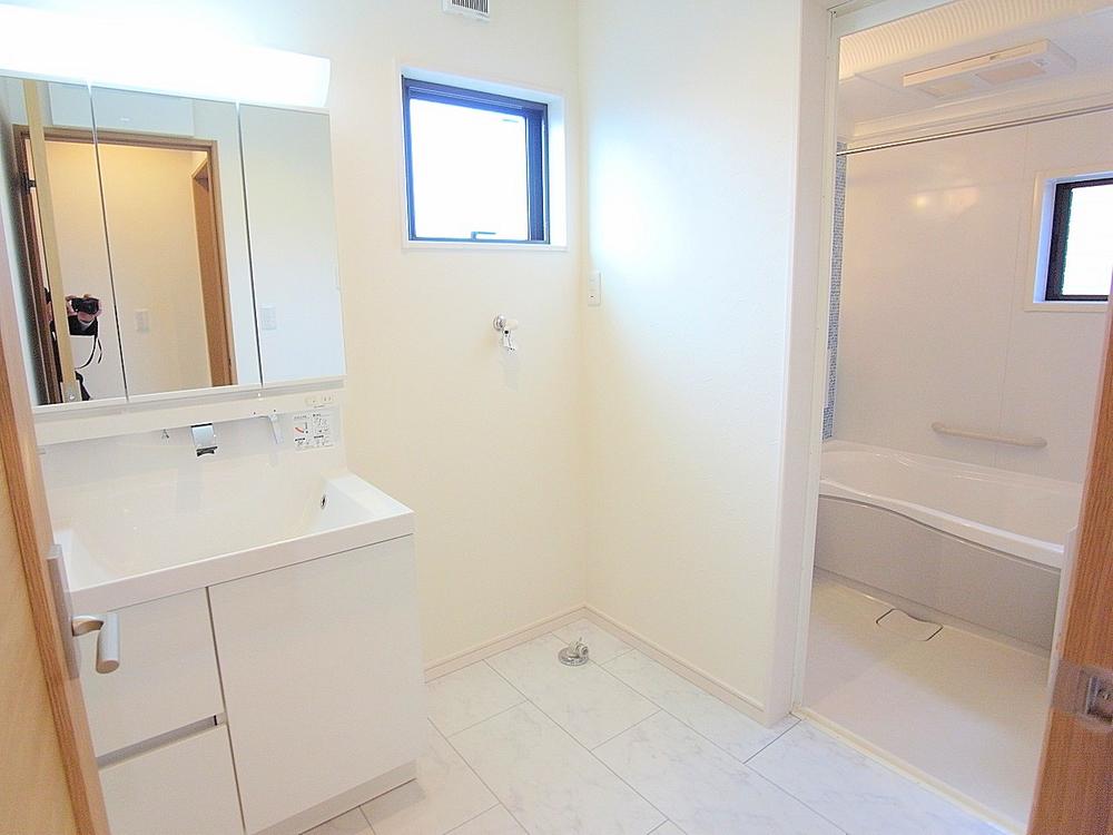 Wash basin, toilet. bathroom ・ Same specifications