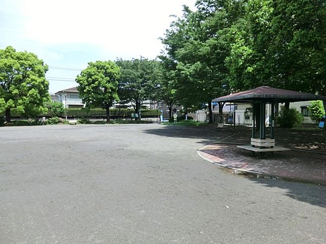 park. Tsunashimahigashi 500m to Third Street Park