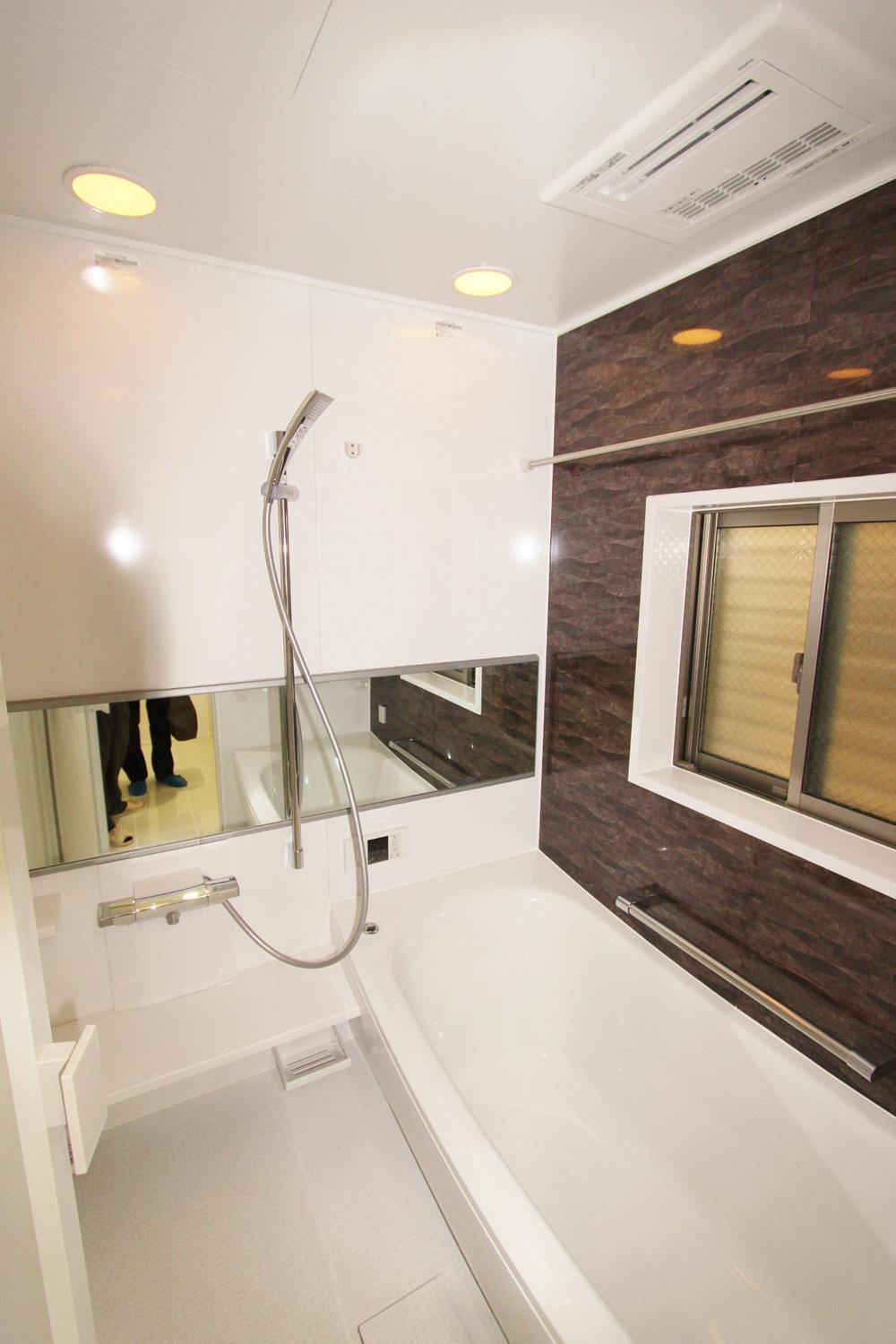 Bathroom. 1 pyeong type unit bus! Water-saving, Thermos bathtub! (Same specifications)