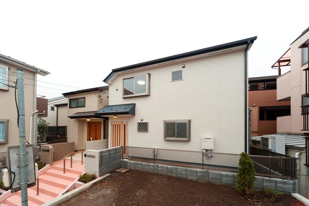 Local appearance photo