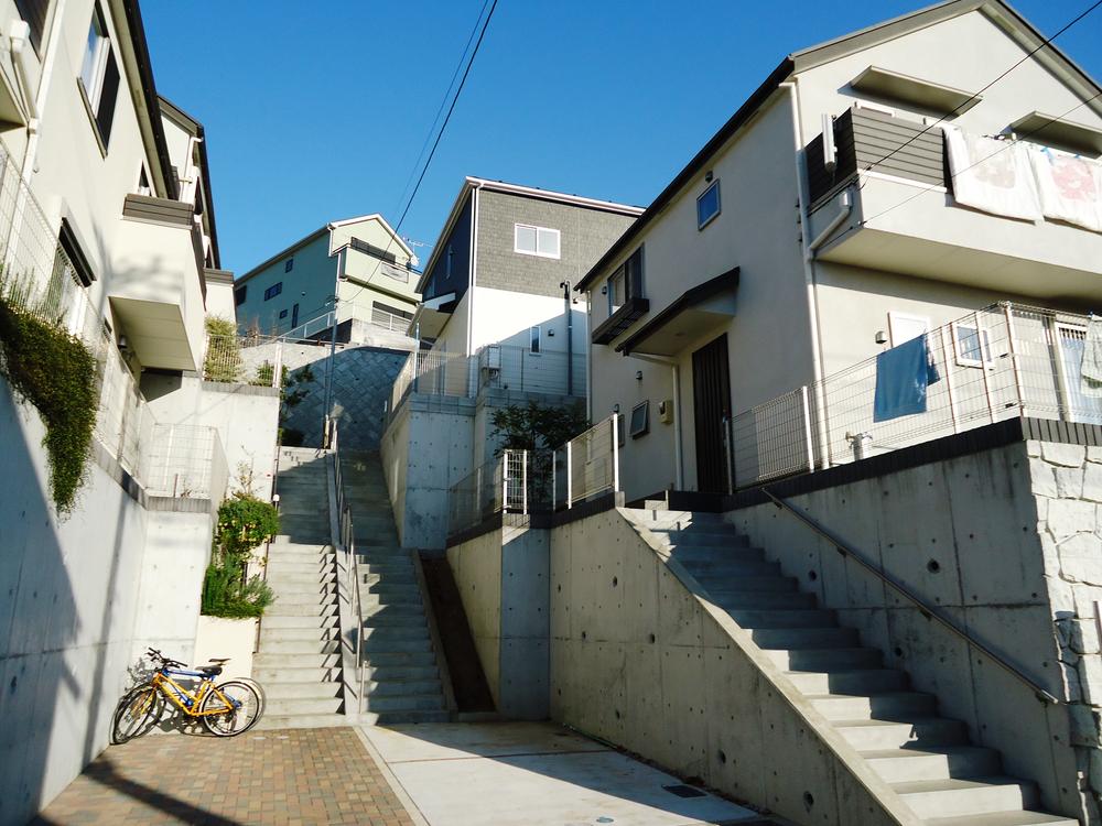 Local appearance photo. It is building completed! By all means, please visit.